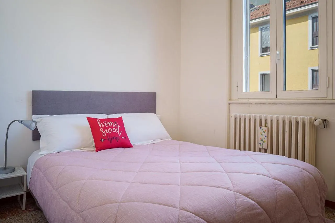 מילאנו Accomodo Mib13 Bivano Navigli דירה